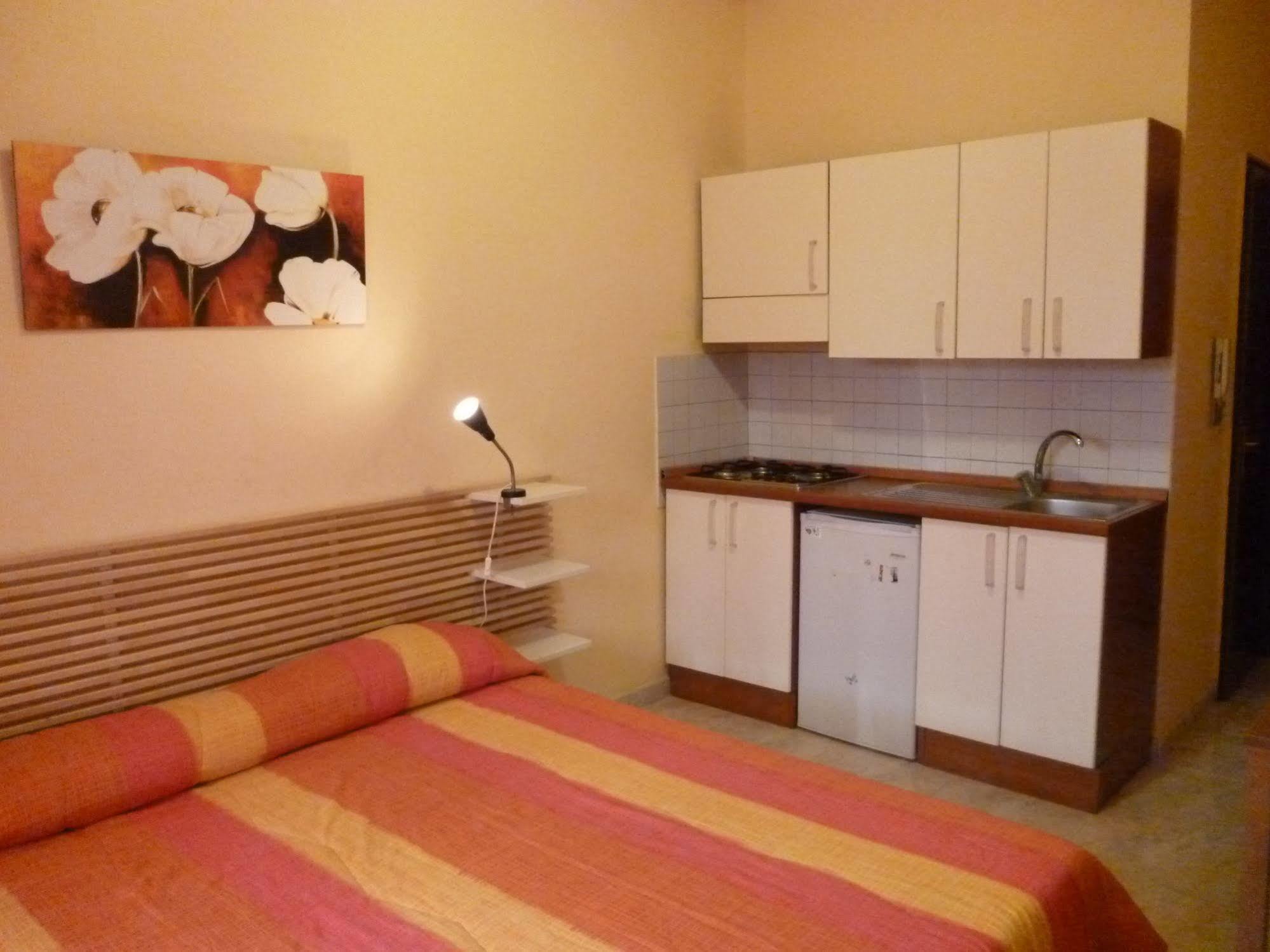 Vesta-Apartments カターニア エクステリア 写真